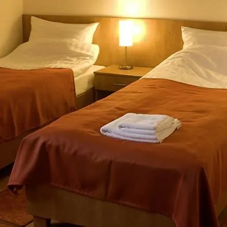 Oda ve Kahvaltı Frittmann Borhaz Soltvadkert